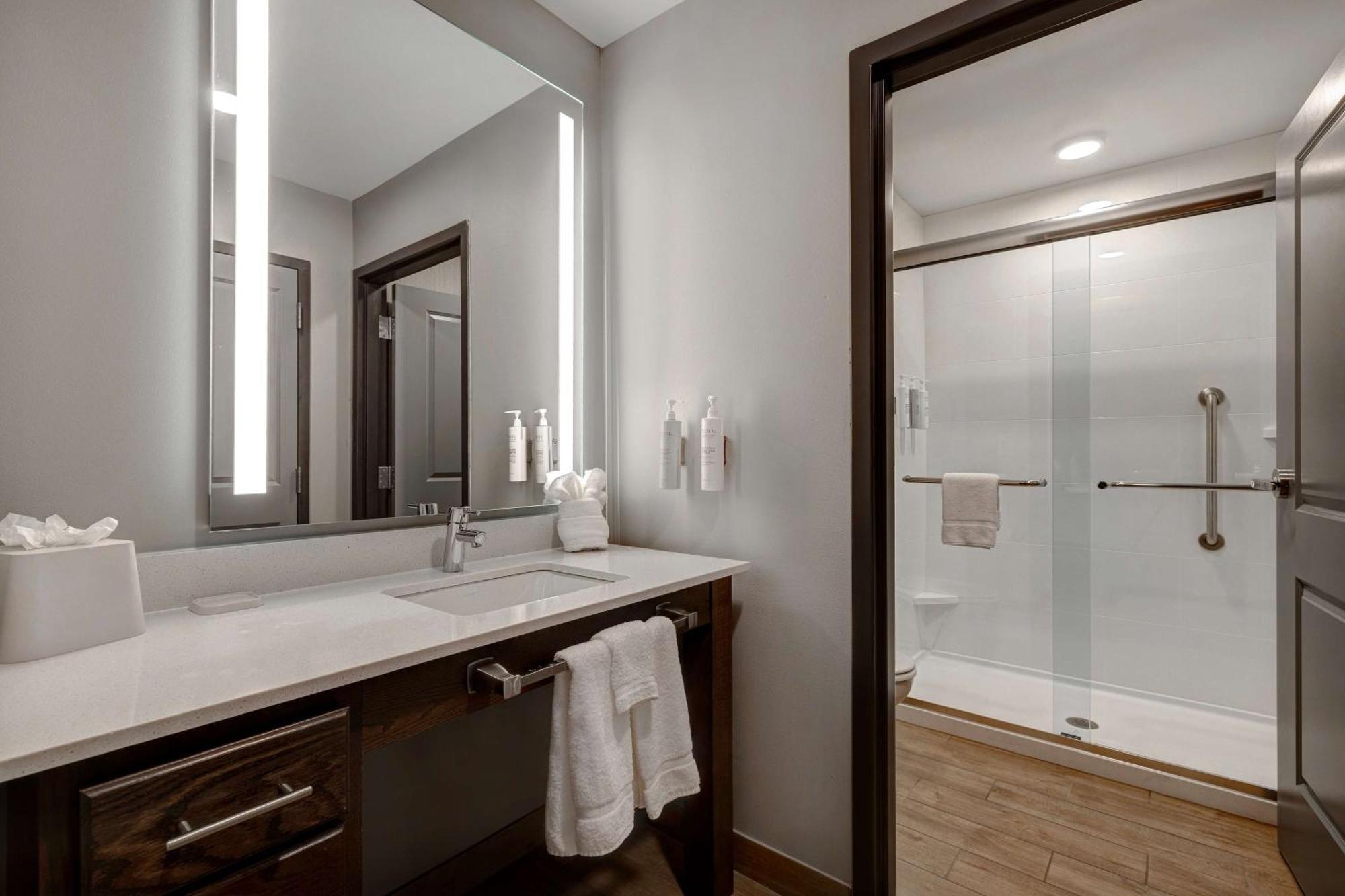 Homewood Suites By Hilton Oak Creek Milwaukee Kültér fotó